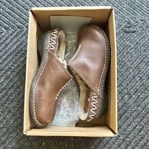 NIB Ugg Clog | Kohala | sheepskin lined | gaucho/ brown leather | size 7